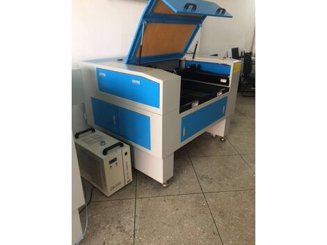 Maquina de Corte e gravaçã á Laser Ribeirão Preto